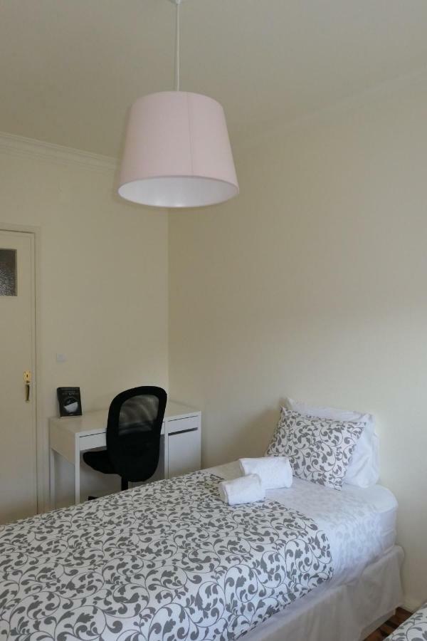 Ferias No Bairro Apartment Lisbon Room photo